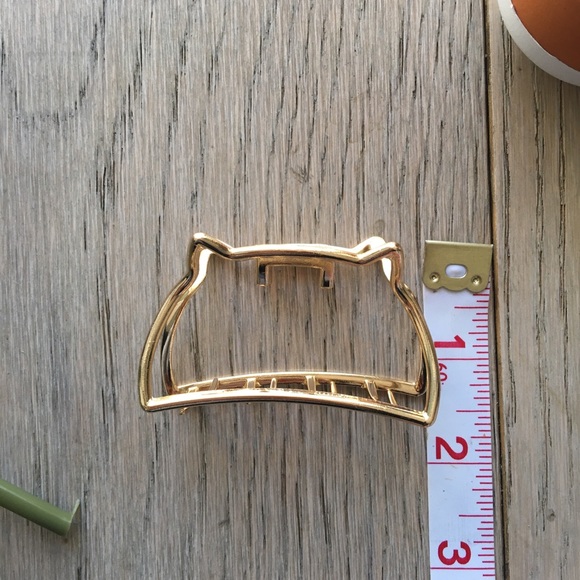 Neko gold metal kitty ears hair clip - Picture 6 of 7